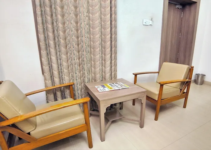 Сity center hotels Taj Mahal Abids
