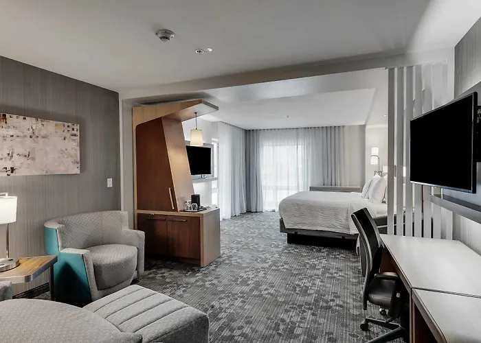Courtyard By Marriott