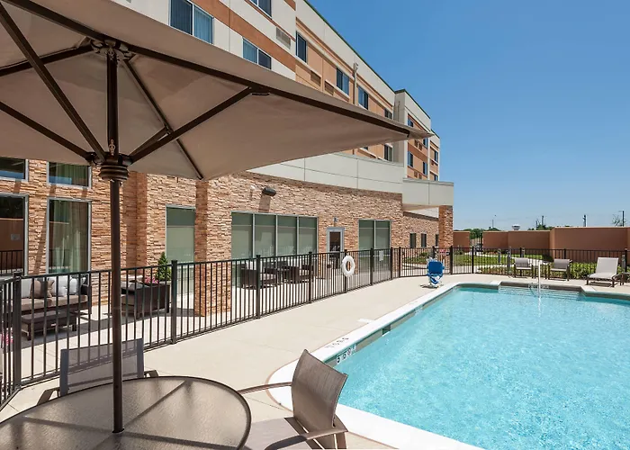 Courtyard By Marriott