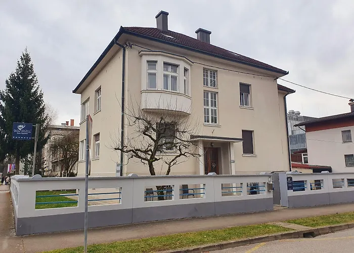  B&B Vila Teslova
