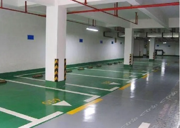 Vienna International Hengshan Road