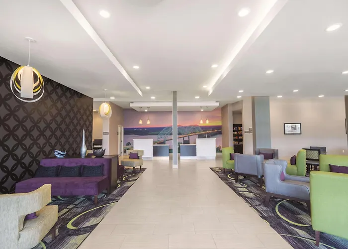 La Quinta By Wyndham Downtown
