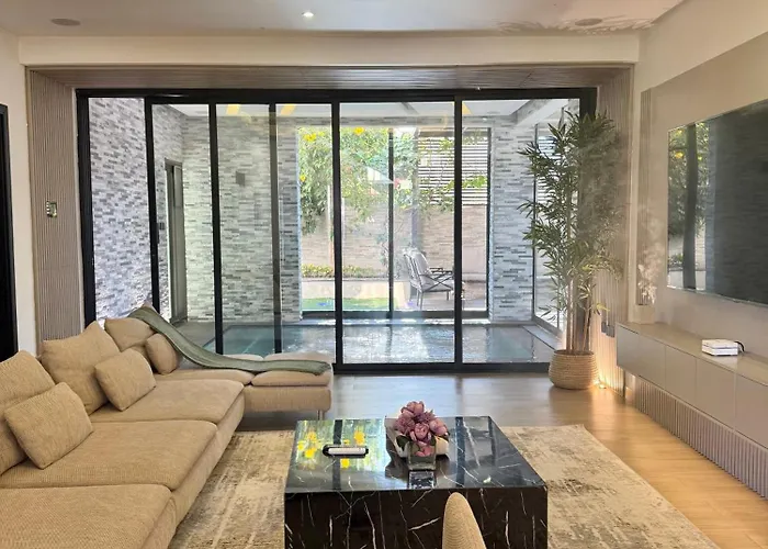 Ab Villa - Pool & Cinema