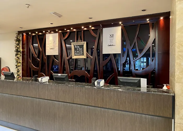 Xo Hotels Blue Tower