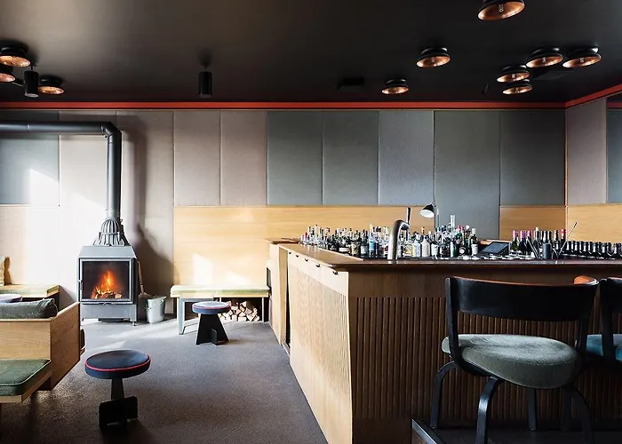 Pet Friendly hotel: The Flushing Meadows Hotel