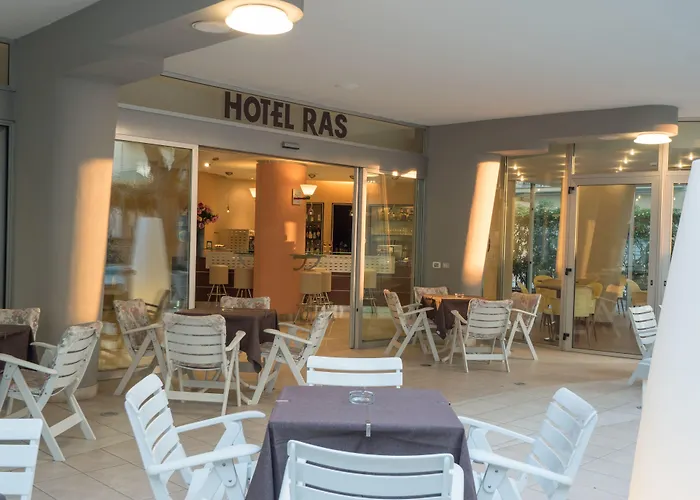 Hotel Ras
