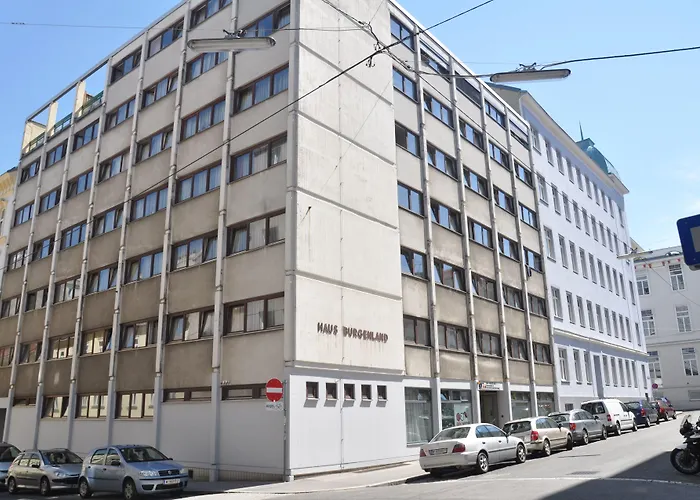 Alibi Hostel