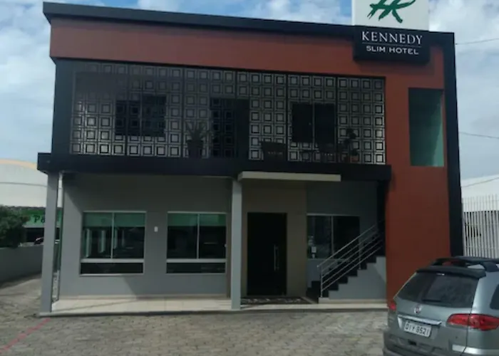 Hotel barato: Kennedy Slim Hotel