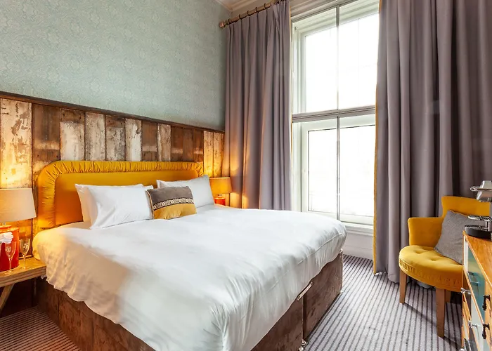 Cheap hotel: House Bedrooms Dublin