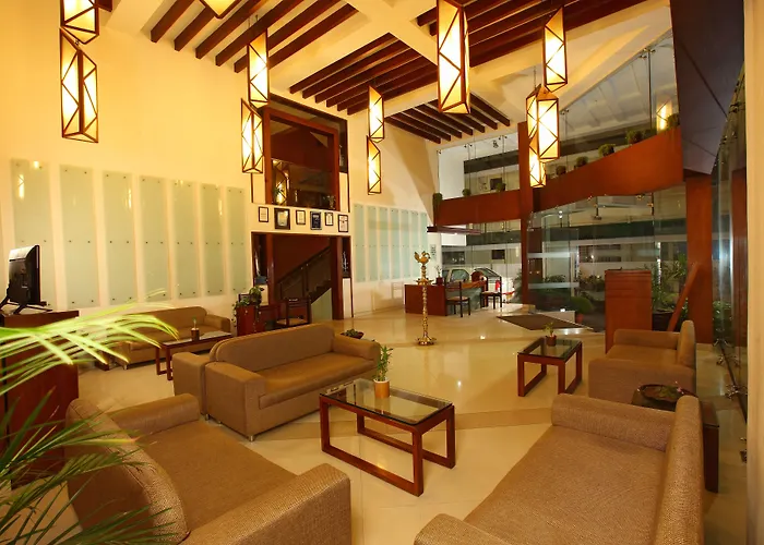 Luxury hotel only: Grand Plaza