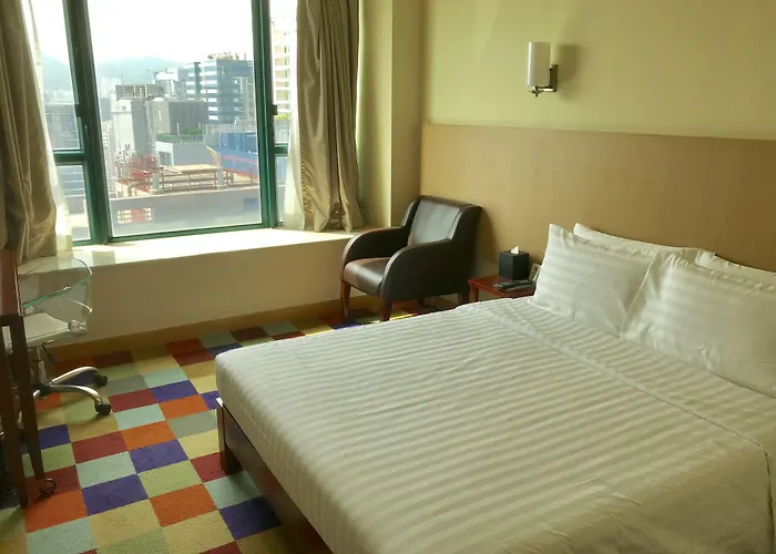Hotel with view: Hotel Cozi Harbour View