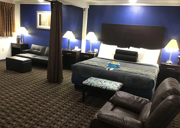 Motel: Budget Inn & Suites