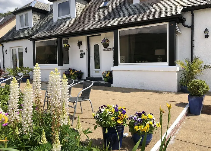 All Vacation Rentals Hillview Guest House