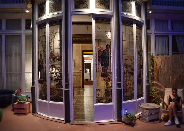 Hôtel accueillant les animaux: Bed & Art Barcelona