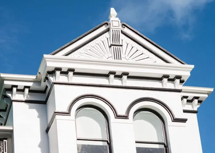 4 star hotel: The Florance