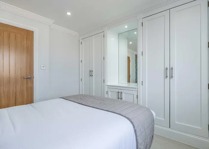 Hotel: Chelsea Cloisters Serviced Apartments