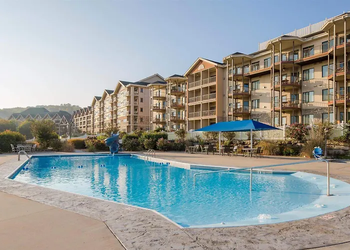 Cheap hotel: Hilton Grand Vacation Club Paradise Point Hollister