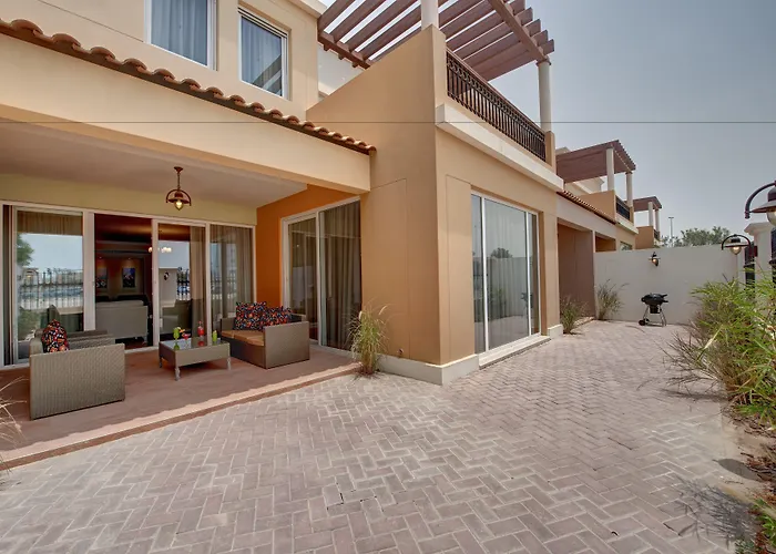 Private Villa: J5 Villas Holiday Homes Barsha Gardens