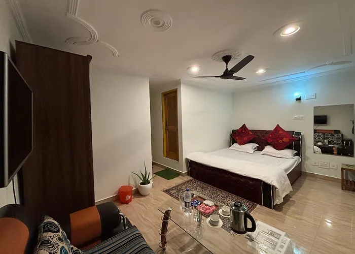 Hotel Crescent