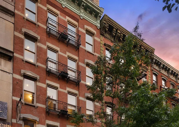 The Historic Blue Moon Hotel - Nyc