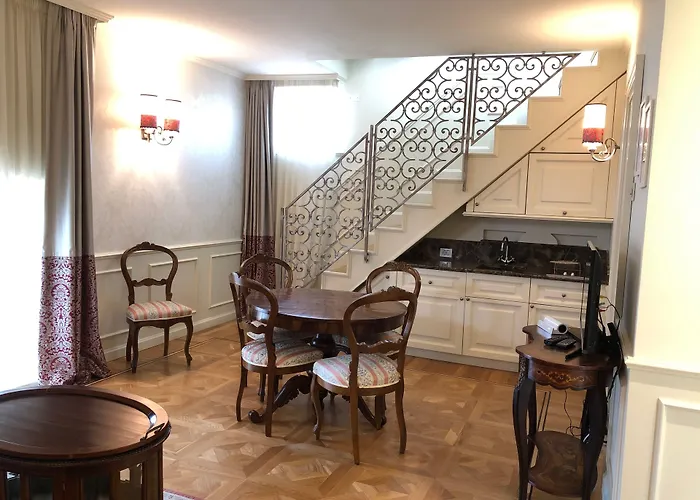 Hotel con tennis: Relais Colle San Pietro