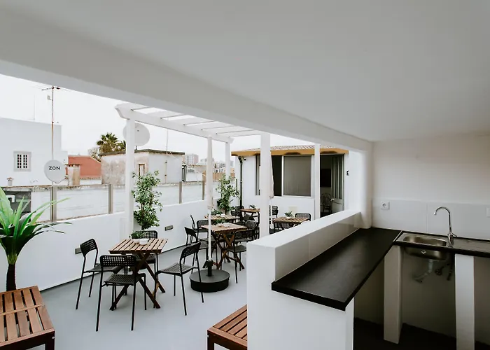 Hostel: Dreams House