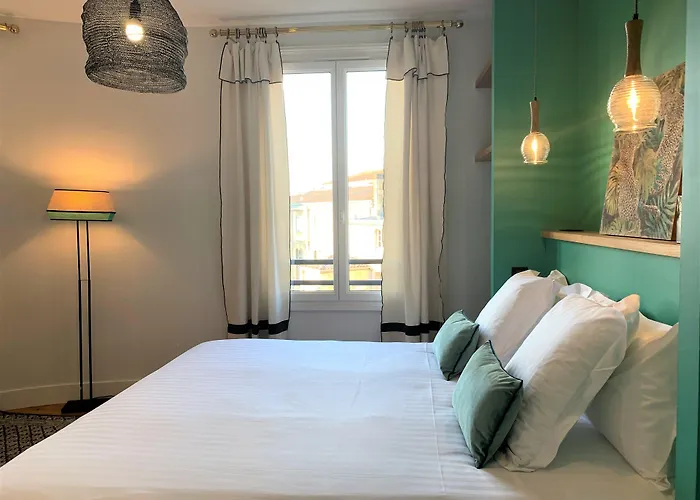 Hotel de 5 estrellas: Maison Manege Bordeaux Centre