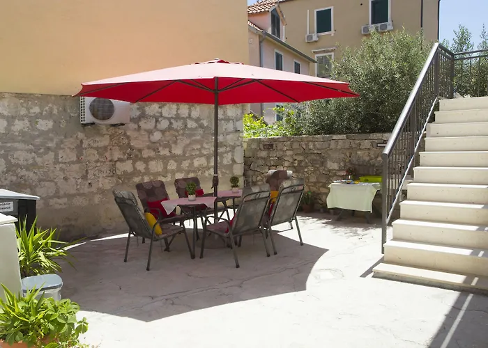 Guest house: Central Old Town Rooms