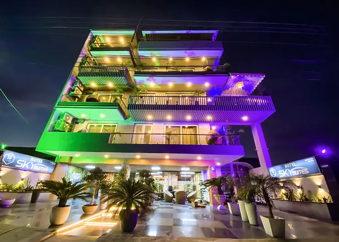 Hotels with tennis Sky Suites Huda City Center