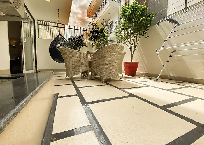 Hotels with tennis Sky Suites Huda City Center