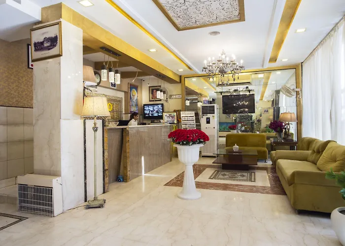 Picasso Paschim Vihar Delhi - Couple Friendly Local Ids Accepted
