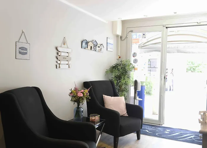 Hôtel central: Azur Hotel