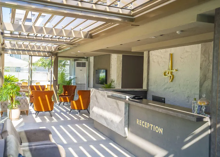 Hôtel Jacuzzi: Antalya City Hotel & Spa (Adults Only)