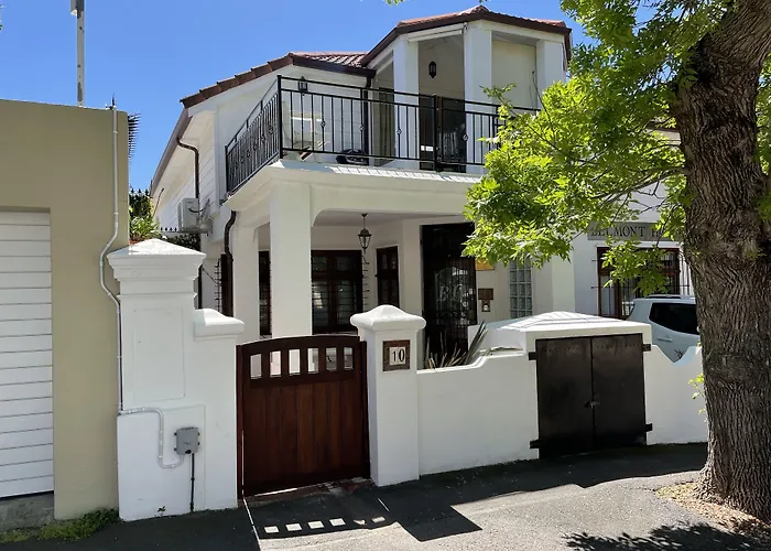  Belmont Guest House