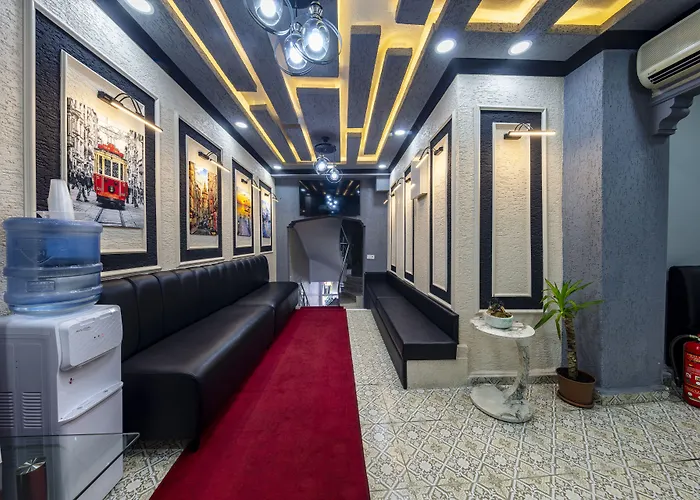 Istanbul Palace Hotel