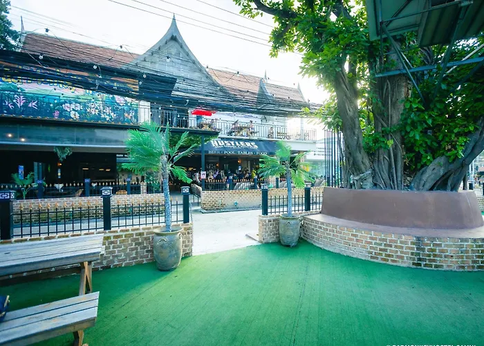 Bad Monkey Samui Hostel