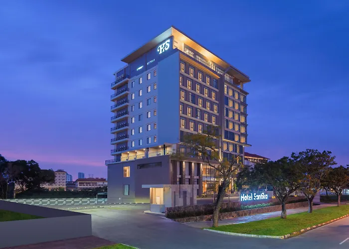 Central hotel: Hotel Santika Batam
