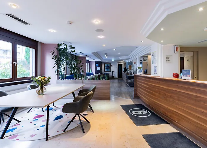 Garner City Centre By Ihg
