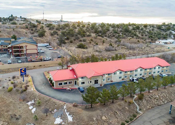 Hotel with pool: Comfort Inn Near Gila National Forest