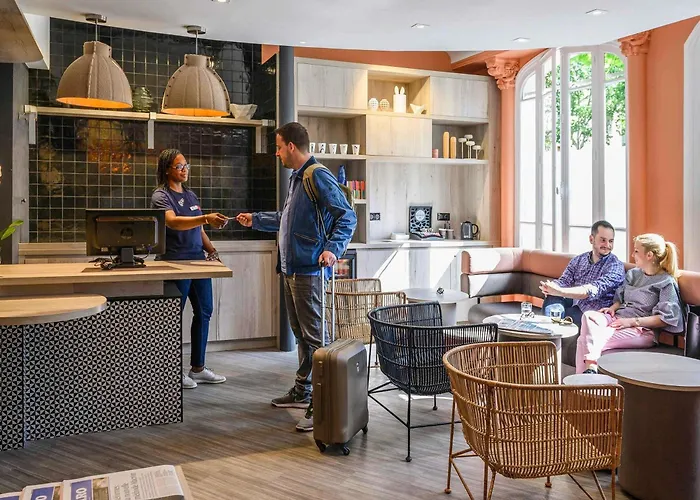 Ibis Paris Tour Montparnasse 15Eme