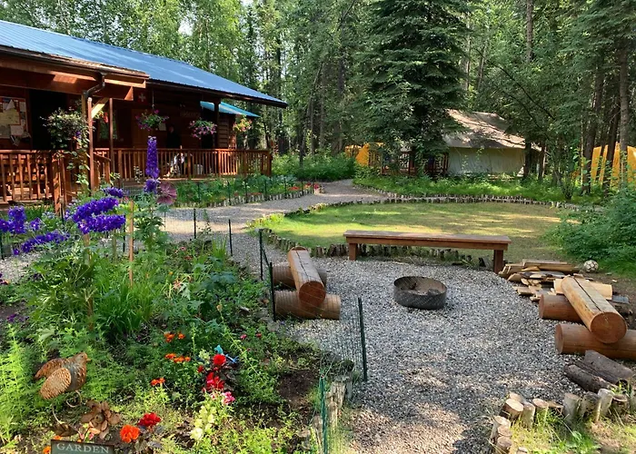 Pet Friendly hotel: Sven'S Basecamp Hostel