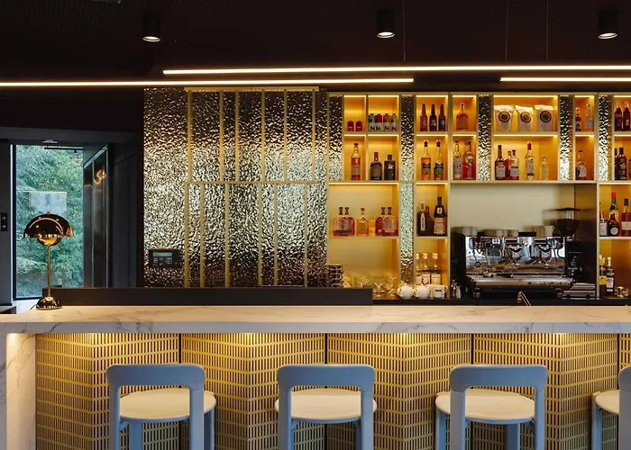 TRIBE Lyon Croix Rousse