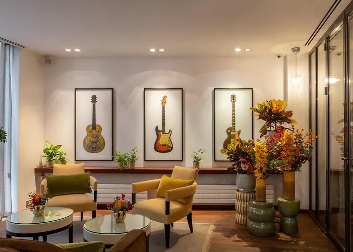 Hotel vicino al College: Hôtel Le Colisée