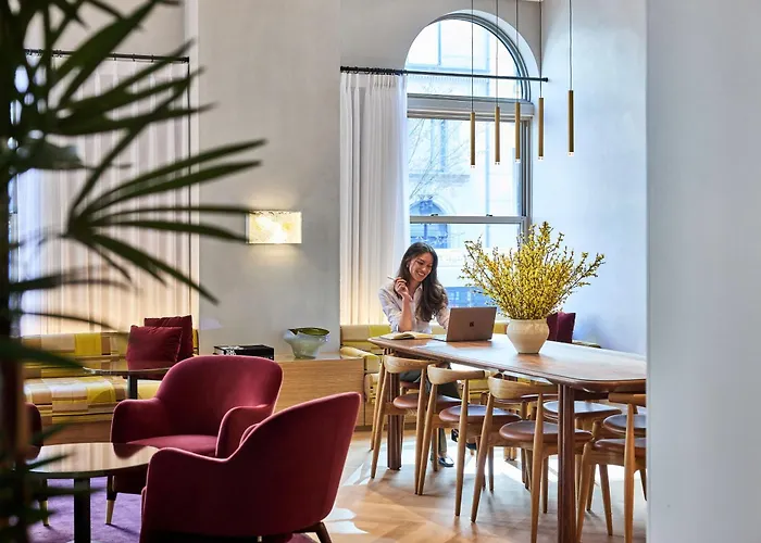 Hotels With Four Stars Aka Back Bay