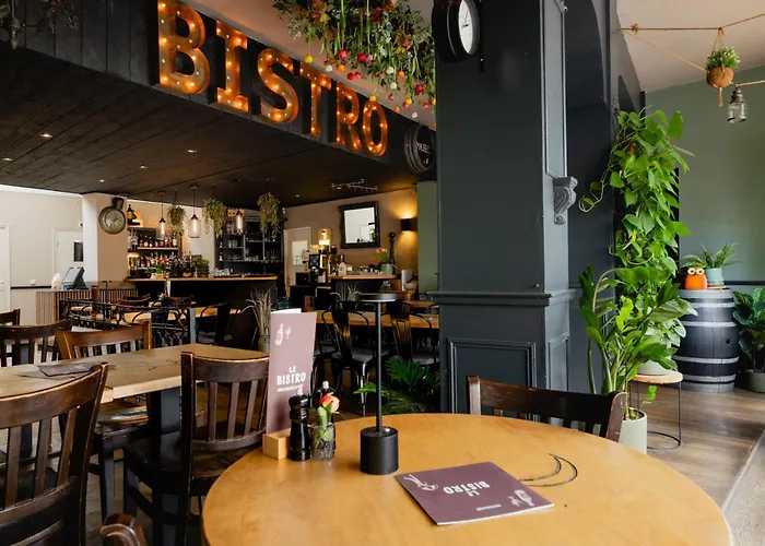 Le Bistro