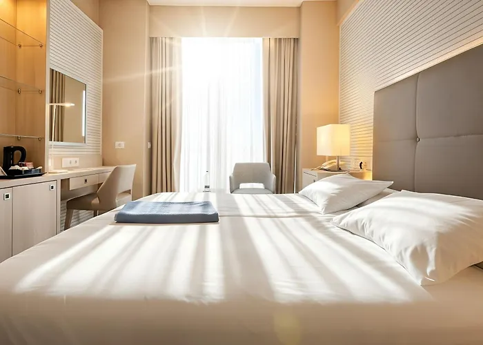 Hotel: Bull Reina Isabel & Spa