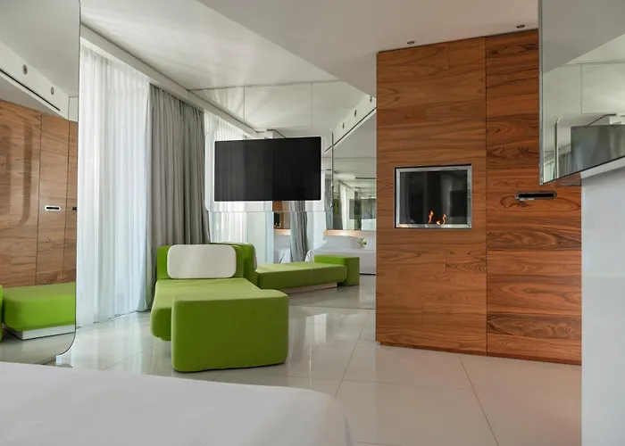  I-Suite