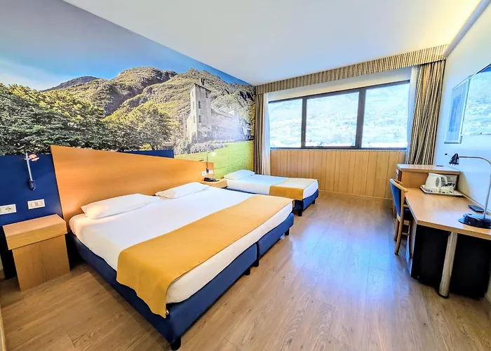  Express Aosta East