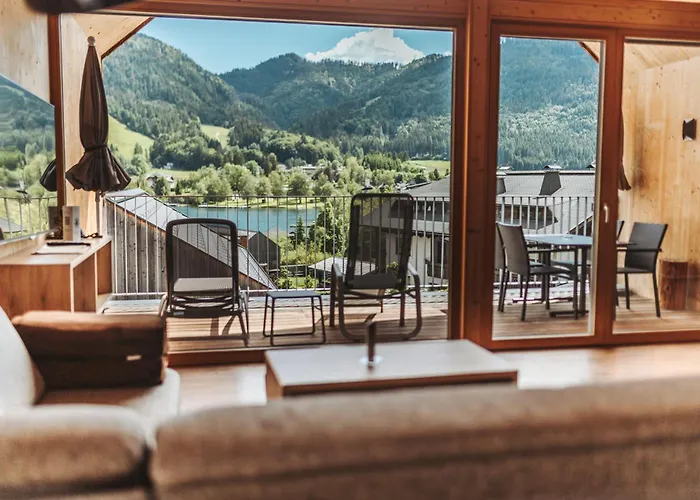 Regitnig - 4 Sterne Hotel Und Chalets