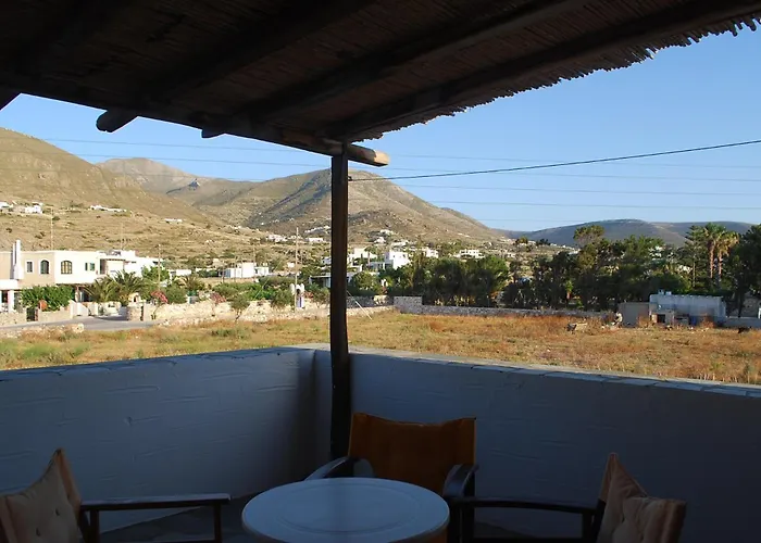 Hotels Close to Airport Siroco'S Rooms And Studios